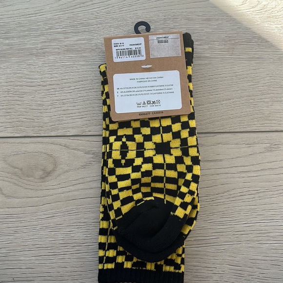 Trippy Yellow Vans Socks - Picture 3 of 4